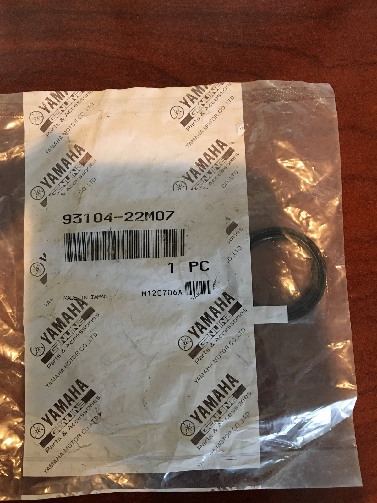 * 93104-22M07 Yamaha Oil Seal/ 315D/Yamaha Clear Bin -Modern Boat Sales & Service
