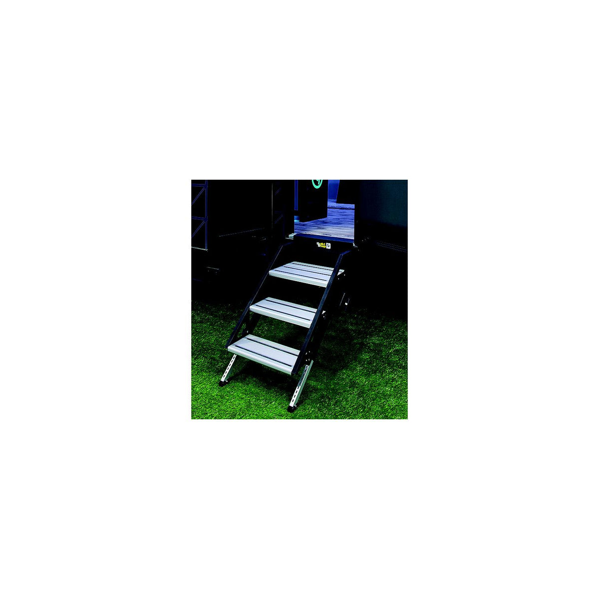 Lippert 791572 Solid Stepâ„¢, 3-Step, 26" W -Modern Boat Sales & Service