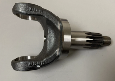 * 864282T QUICKSLIVER U-Joint Yoke, Short, Gear End/185F -Modern Boat Sales & Service