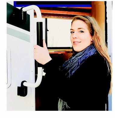 17-42197 Camco Short Foldaway Grab Handle, Black/A150E -Modern Boat Sales & Service