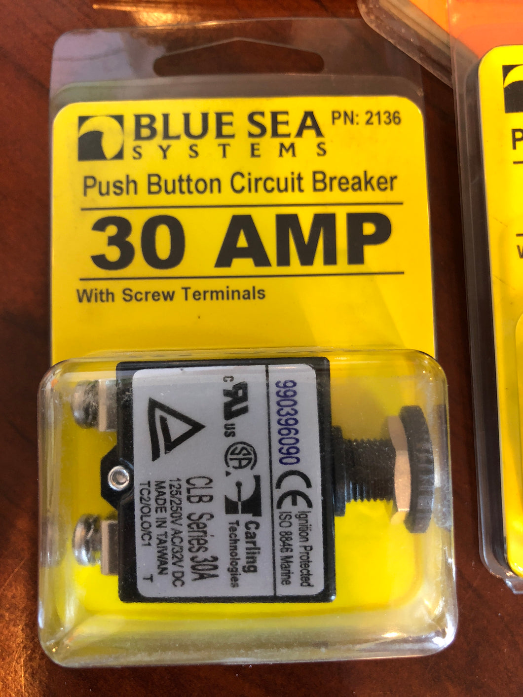 * 2136 BSS 30AMP Push Button Breaker / F2 -Modern Boat Sales & Service