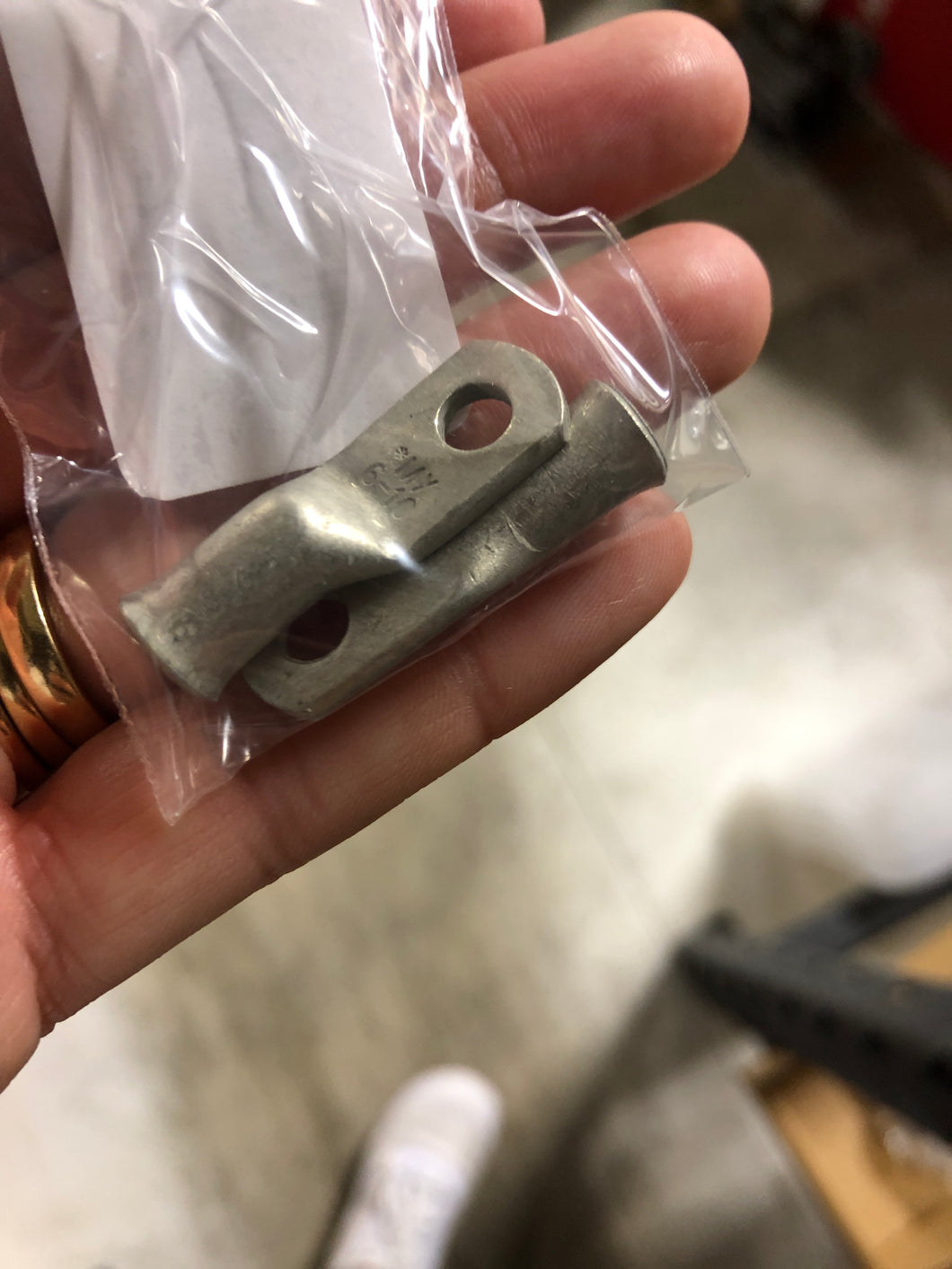 Tae6-10r-100 Lug Closed End 6 AWG #10 Stud Size/335D -Modern Boat Sales & Service
