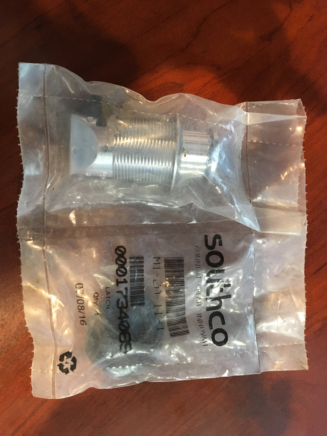 M1-2A-11-1 Southco Latch / PEG WALL -Modern Boat Sales & Service