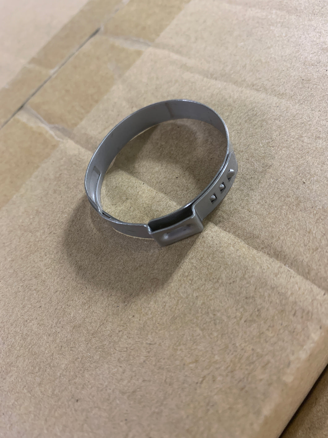 * 888988001 Mercury Marine Outboard Clamp - Thermostat Clamp (36.1) /G3 -Modern Boat Sales & Service